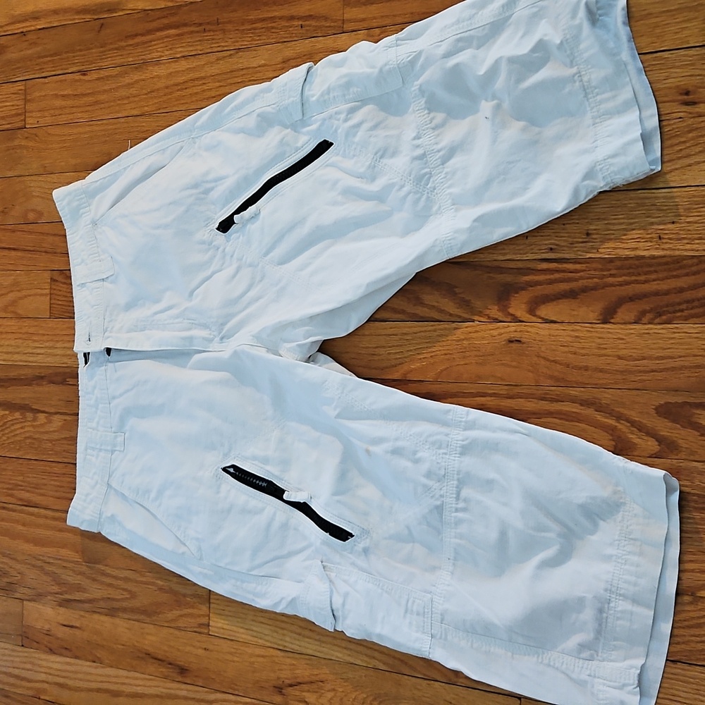INC Mens Shorts 32W White 8 Pockets Still In Really Nice Shape
